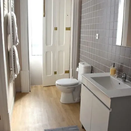 ゲストハウス Casa De Carrapatelo 3*