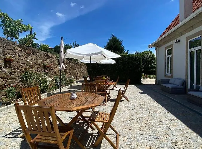 Casa De Carrapatelo Gæstehus